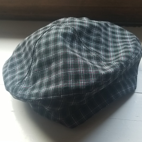 Donated*3for15 🐢Checker Pattern Beret - Picture 1 of 2